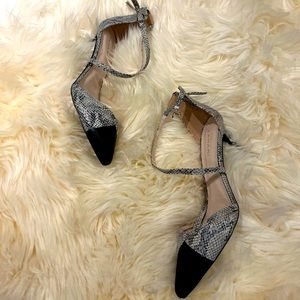 Tahiri, Snake Skin and Leather Pumps, Size 81/2